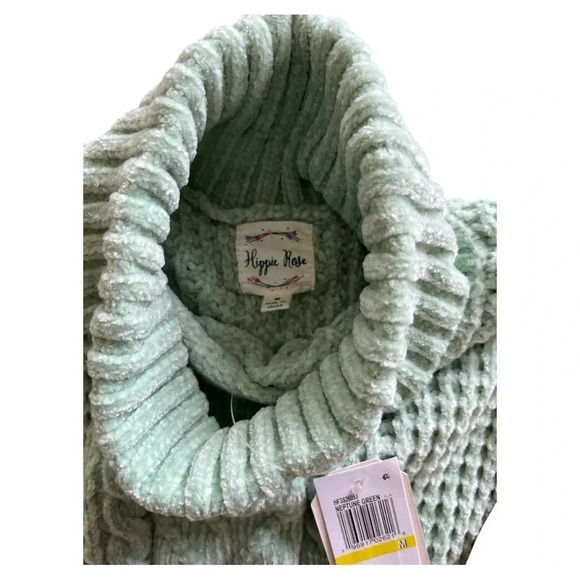 NWT Hippie Rose cable knit sweater in Neptune green size Medium - Picture 2 of 5